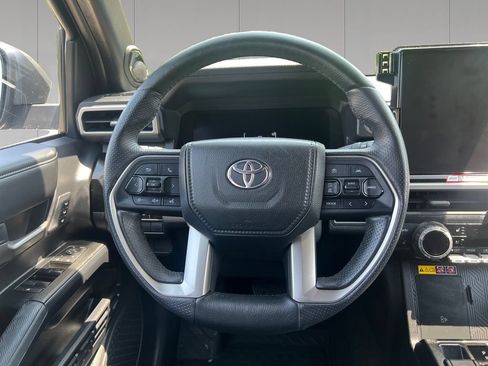 Used 2026 Toyota 4Runner Limited AWD/4WD image 13