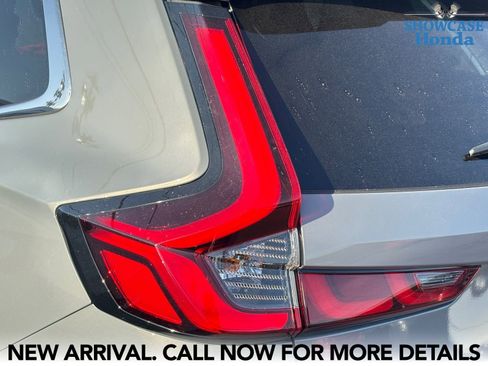 Used 2023 Honda CR-V Sport Touring image 13