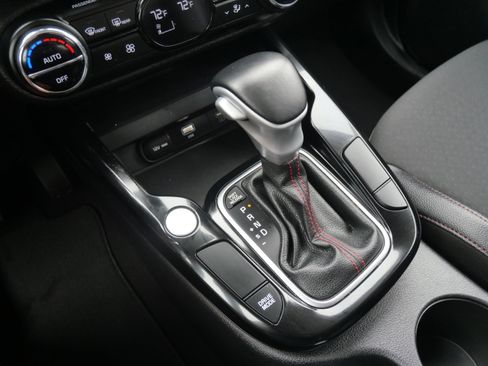 Used 2023 Kia Soul GT-Line image 29