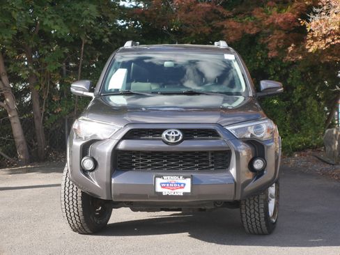 Used 2016 Toyota 4Runner SR5 Premium image 31