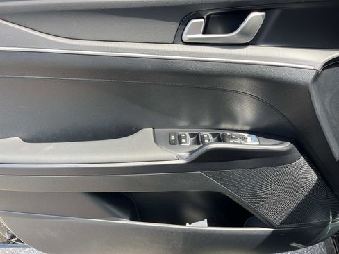 New 2026 Kia K5 LXS FWD image 21