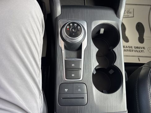 Certified 2022 Ford Escape SEL image 33