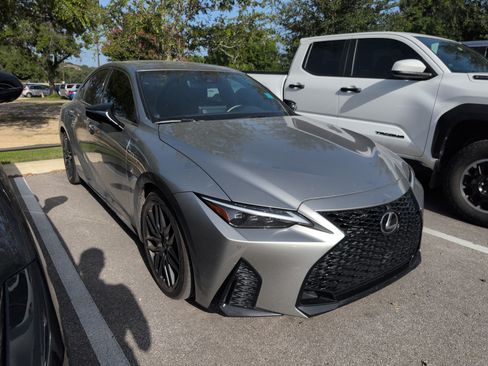 Used 2021 Lexus IS 350 F Sport w/ Dynamic Handling Package RWD image 2