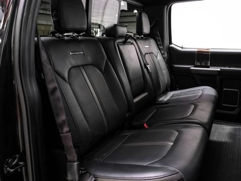 Used 2015 Ford F150 Platinum w/ Equipment Group 701A Luxury AWD/4WD image 34
