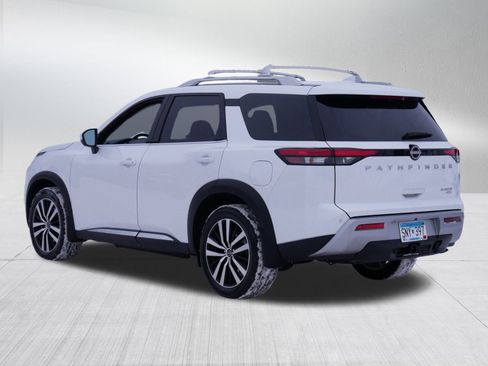 Certified 2025 Nissan Pathfinder Platinum w/ Cargo Package image 5