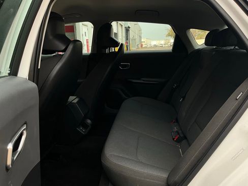 Used 2025 Kia K4 LXS image 10