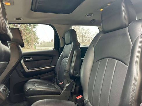 Used 2011 GMC Acadia SLT w/ Technology Package image 16