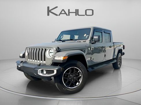 Used 2022 Jeep Gladiator Overland w/ Popular Equipment Package AWD/4WD image 1