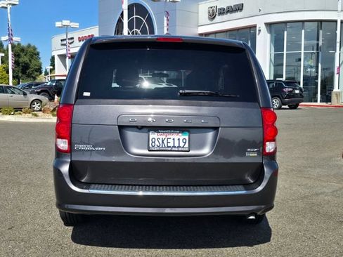 Used 2019 Dodge Grand Caravan GT FWD image 5