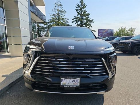 New 2025 Buick Enclave Preferred w/ Power Package image 2