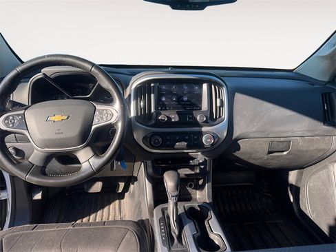 Used 2022 Chevrolet Colorado LT w/ Fleet Safety Package image 10