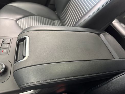 Used 2023 Toyota Highlander XSE AWD/4WD image 31