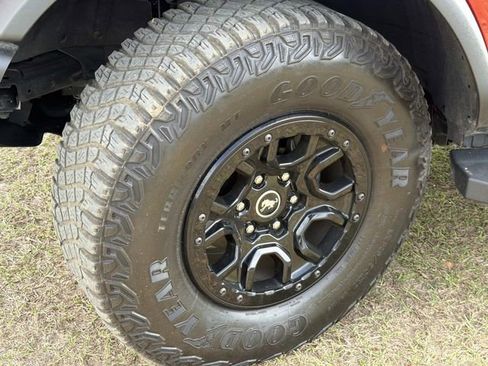Certified 2023 Ford Bronco Wildtrak AWD/4WD image 13