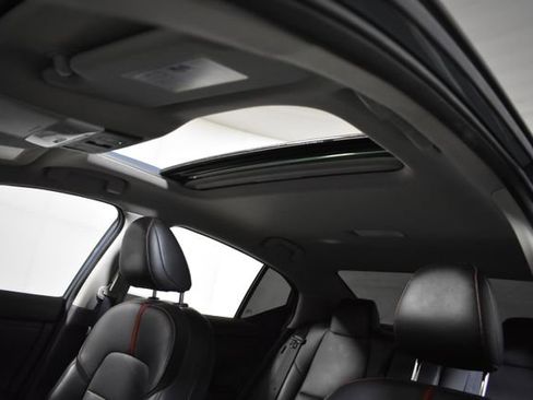 Certified 2025 Nissan Sentra SR w/ SR Premium Package image 36