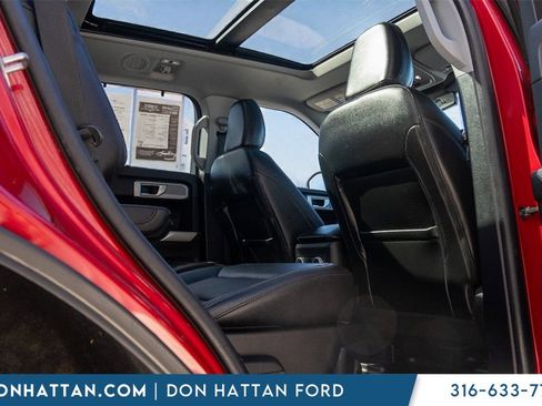 Used 2022 Ford Explorer Limited w/ Equipment Group 301A image 28