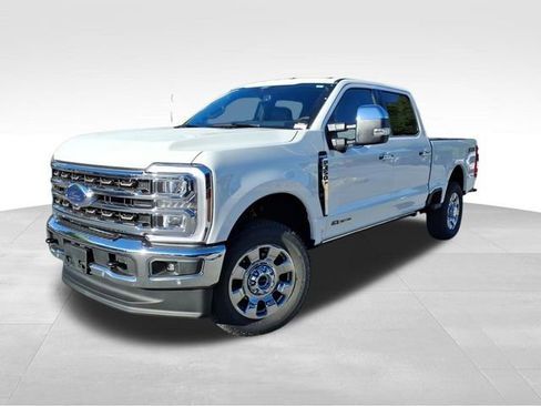 New 2026 Ford F350 King Ranch w/ Chrome Package AWD/4WD image 2