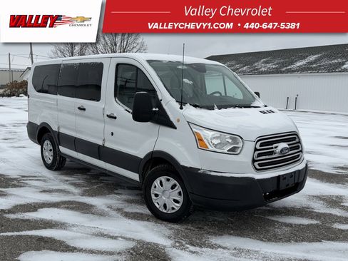Used 2015 Ford Transit 150 XLT image 1