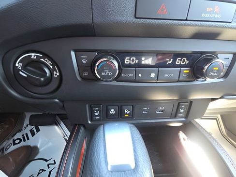 Used 2023 Nissan Frontier PRO-4X w/ Pro Convenience Package AWD/4WD image 18