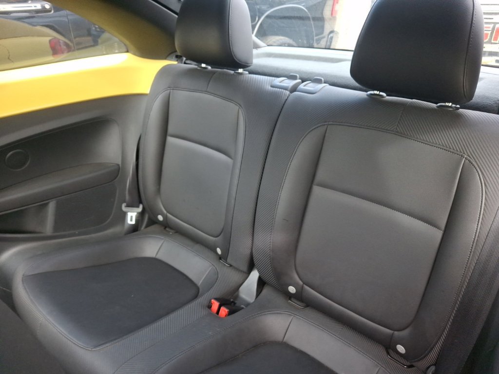 Used 2013 Volkswagen Beetle 2.5 FWD image 10