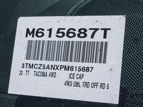 Certified 2023 Toyota Tacoma TRD Off-Road AWD/4WD image 28