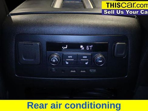 Used 2019 GMC Yukon Denali w/ Denali Ultimate Package image 28