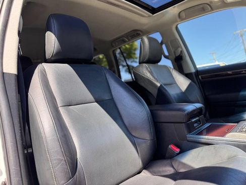 Used 2019 Lexus GX 460 Premium AWD/4WD image 30