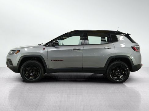 Used 2023 Jeep Compass Trailhawk w/ Trailhawk Convenience Group AWD/4WD image 2