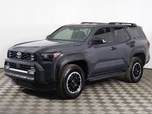 Used 2025 Toyota 4Runner TRD Off-Road image 8