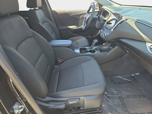 Used 2020 Chevrolet Malibu LT FWD image 12