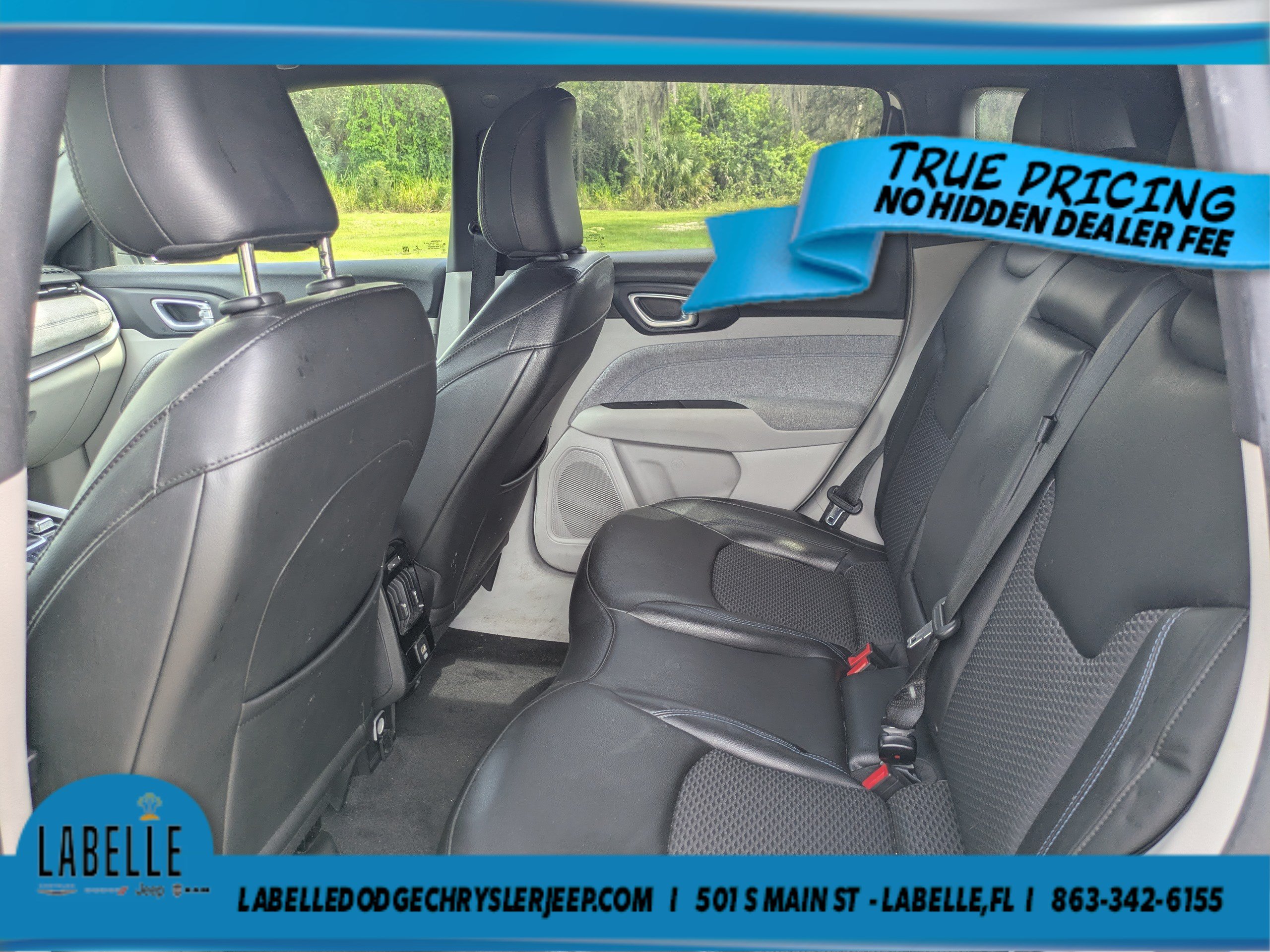 Used 2023 Jeep Compass Latitude AWD/4WD image 12