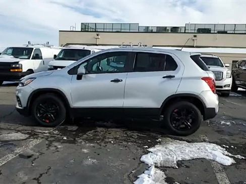 Certified 2020 Chevrolet Trax LS w/ Tint and Cruise Package image 5