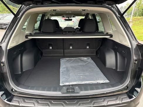 Used 2023 Subaru Forester Premium AWD/4WD image 12