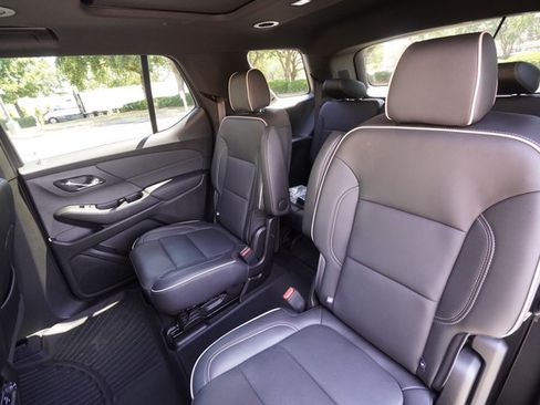 Used 2023 Chevrolet Traverse Premier w/ Redline Edition FWD image 23