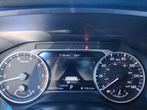 Used 2024 Nissan Rogue SV FWD image 22