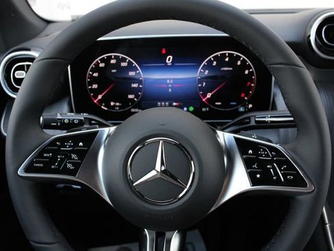 New 2026 Mercedes-Benz GLC 300 4MATIC image 13