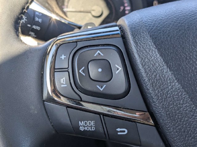 Used 2016 Toyota Avalon Limited w/ Toyota Safety Sense Package FWD image 22