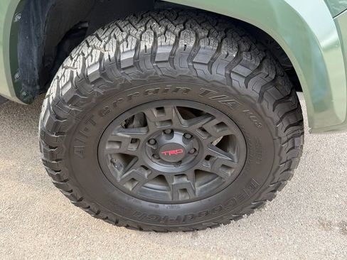 Used 2021 Toyota Tacoma TRD Sport w/ Technology Package image 10