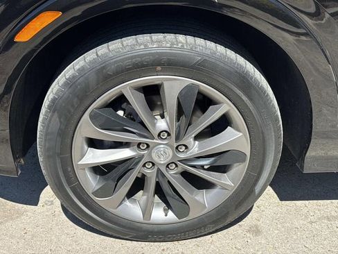 Used 2022 Buick Encore GX Select w/ Sport Touring Package image 3