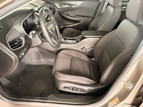 Used 2024 Chevrolet Malibu RS w/ LPO, Floor Liner Package FWD image 9