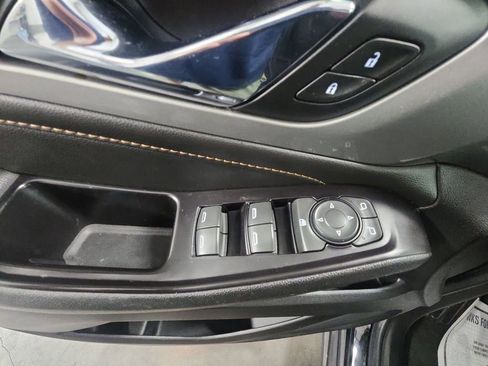 Used 2020 Chevrolet Traverse LS image 22