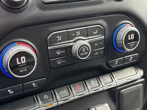 Used 2021 Chevrolet Silverado 1500 LT Trail Boss image 28