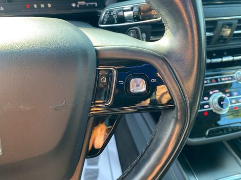 Used 2020 Lincoln Corsair FWD w/ Premium Package image 21