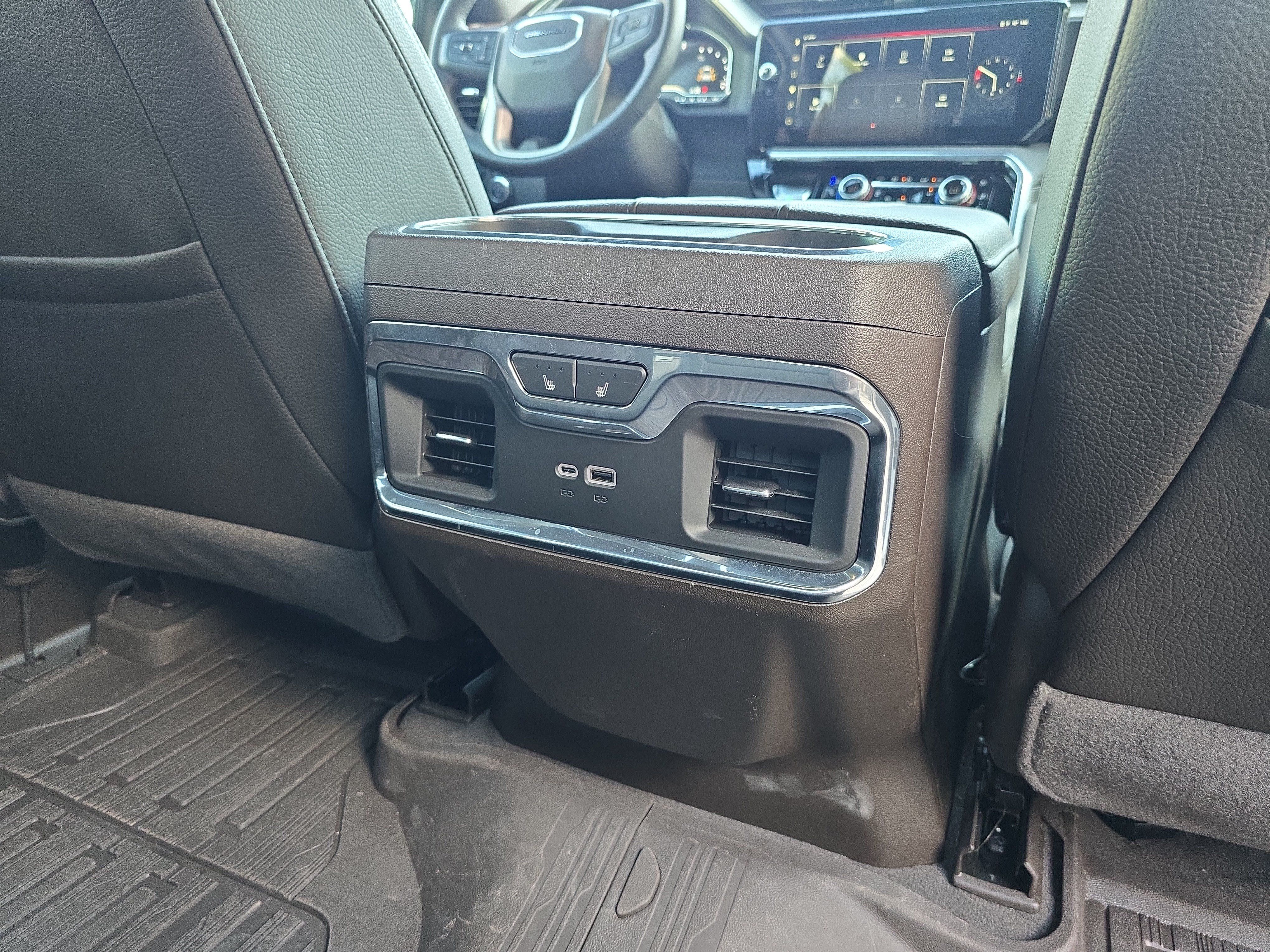 Used 2025 GMC Sierra 1500 Denali w/ Technology Package AWD/4WD image 12