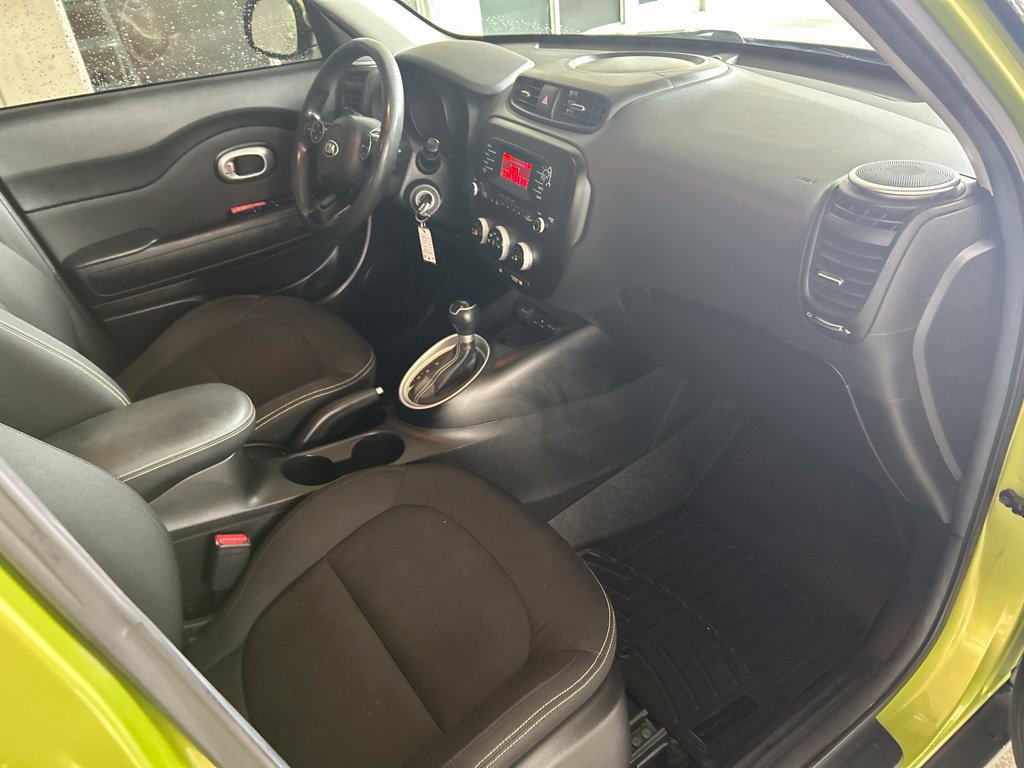 Used 2014 Kia Soul + FWD image 21