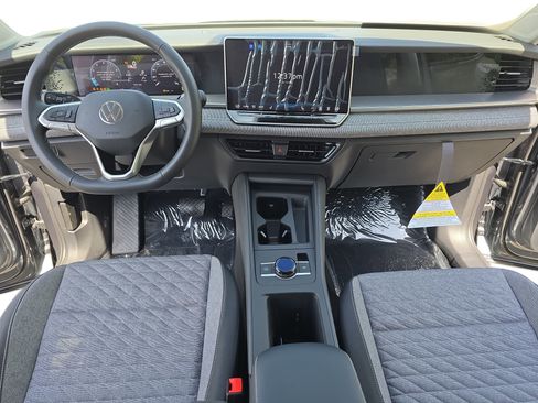 New 2026 Volkswagen Tiguan S FWD image 9