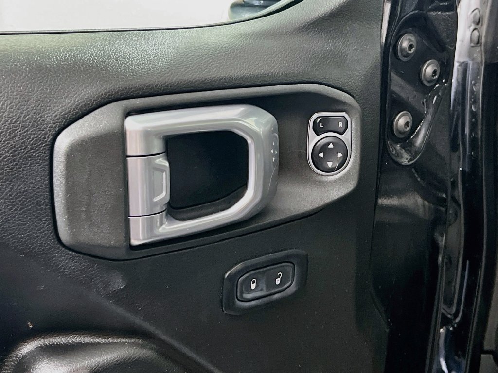 Used 2022 Jeep Wrangler Unlimited Sport AWD/4WD image 16