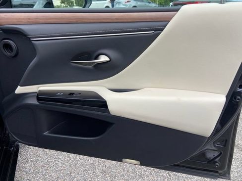 Certified 2023 Lexus ES 350 w/ Premium Package FWD image 28