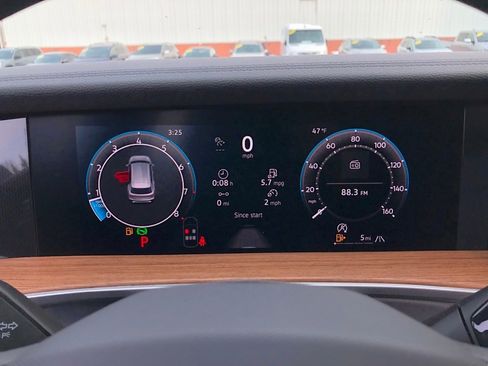 New 2026 Volkswagen Tiguan SEL R-Line image 21