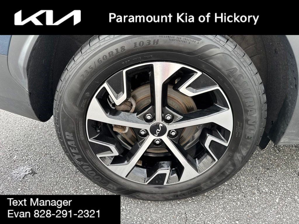 Used 2023 Kia Sportage EX AWD/4WD image 9