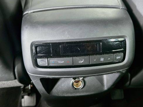 Used 2025 Hyundai Palisade SEL FWD image 28